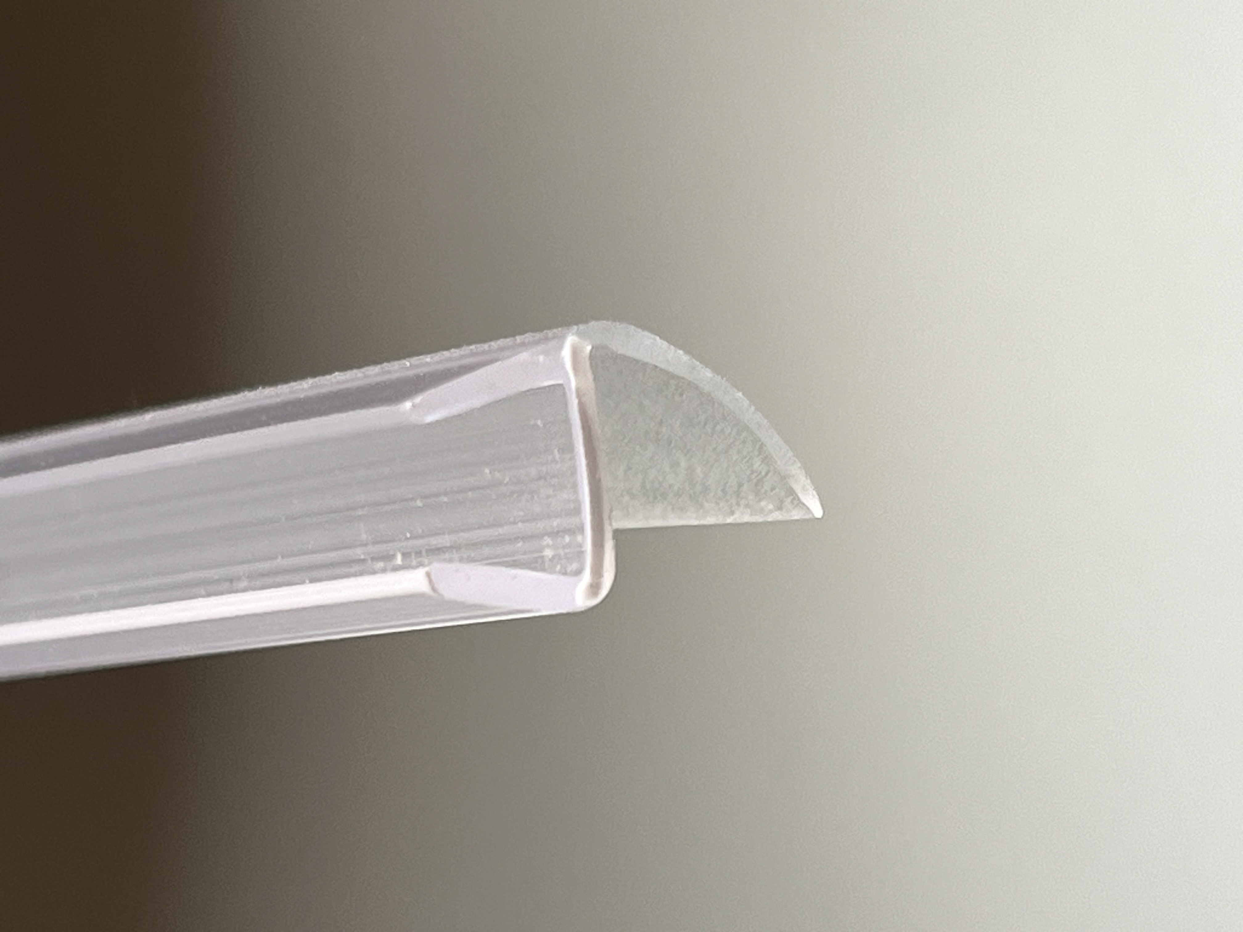 #2221 H Profil mit weicher Lippe ca. 12mm, für 5-6 mm Glas, Länge 2m, transparent