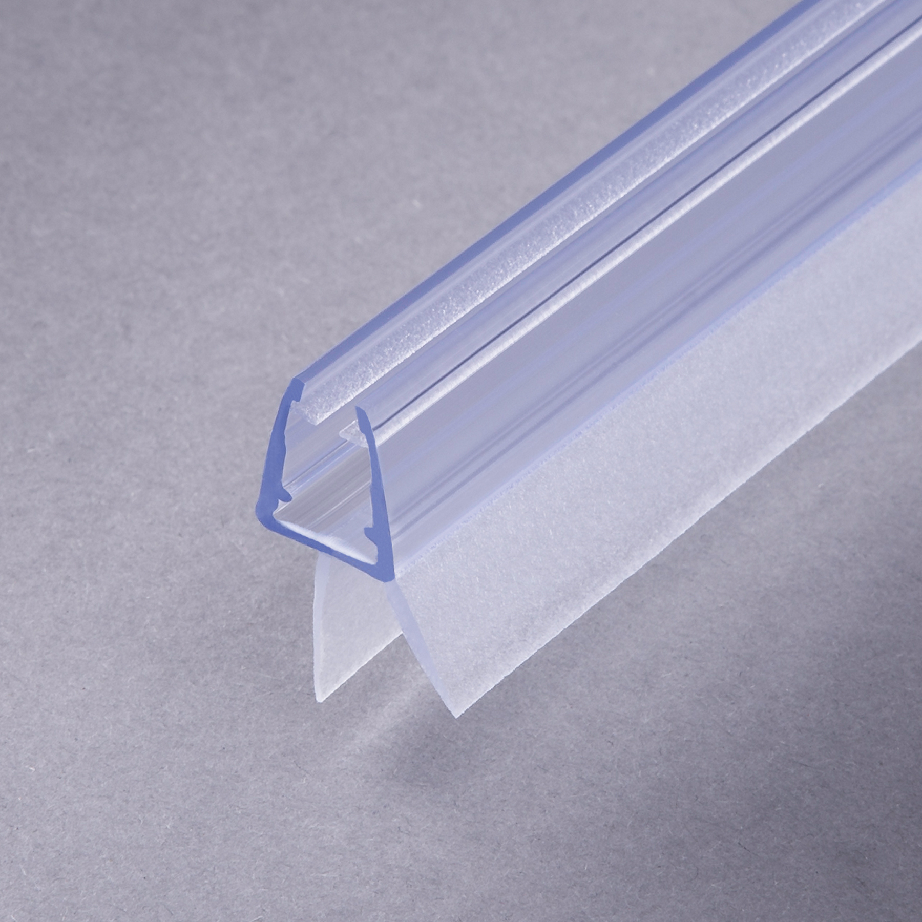 #1001 Wasserablaufprofil mit Dichtkeder für 6+8 mm Glas, 1Meter, transparent